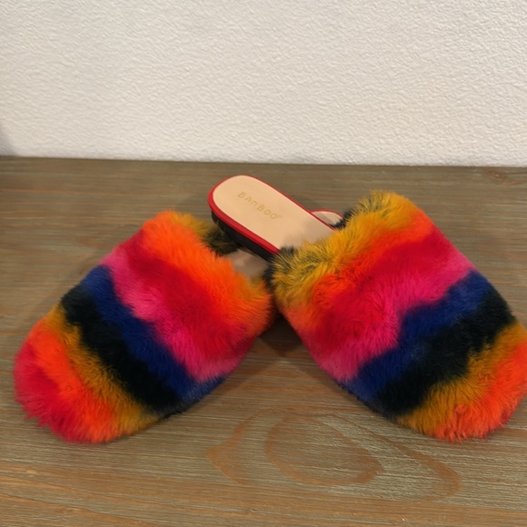 Bamboo multicolored rainbow furry (vegan) hard bottomed slides/mules size 10 - Picture 7 of 11